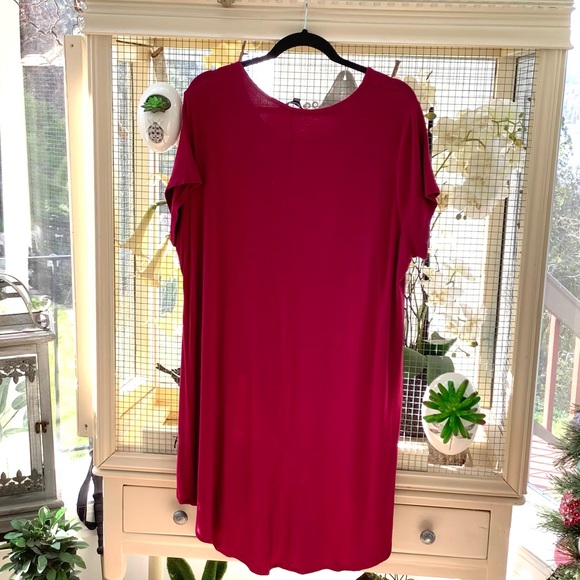 Simply Be Short Sleeve Long Hi Low T-Shirt Burgundy 1X - Picture 5 of 7